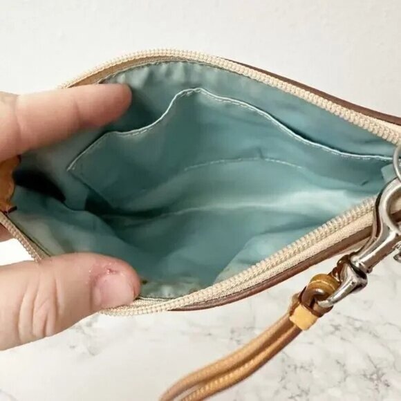 Coach Op Art Tan Brown Pleated Coated Canvas Large Zip Top Wristlet - Picture 10 of 13